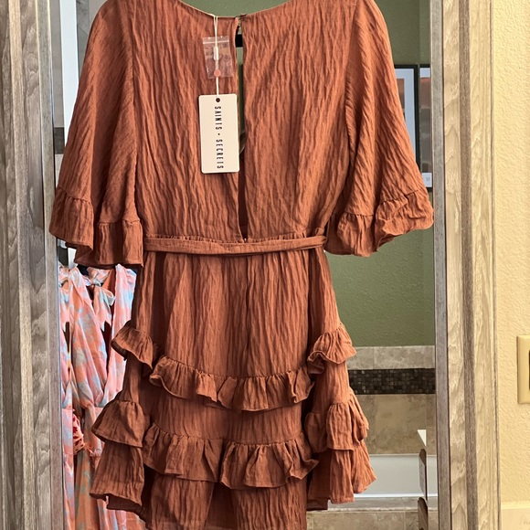 Time Will Tell Angel Sleeve Frill Detail Dress Antique Rose - Picture 3 of 5